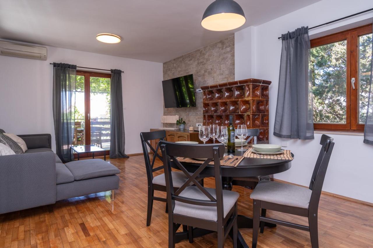 Visum Apartments Pula Eksteriør billede